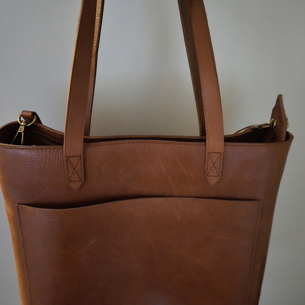 Elegant Brown Leather Tote Bag